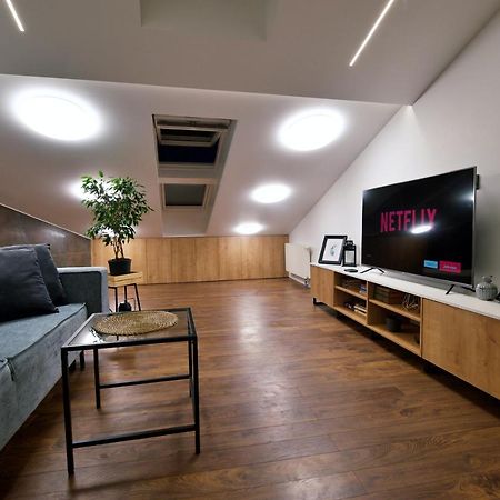 ריגה Last Floor Two Level Apartment With Fantastic View מראה חיצוני תמונה